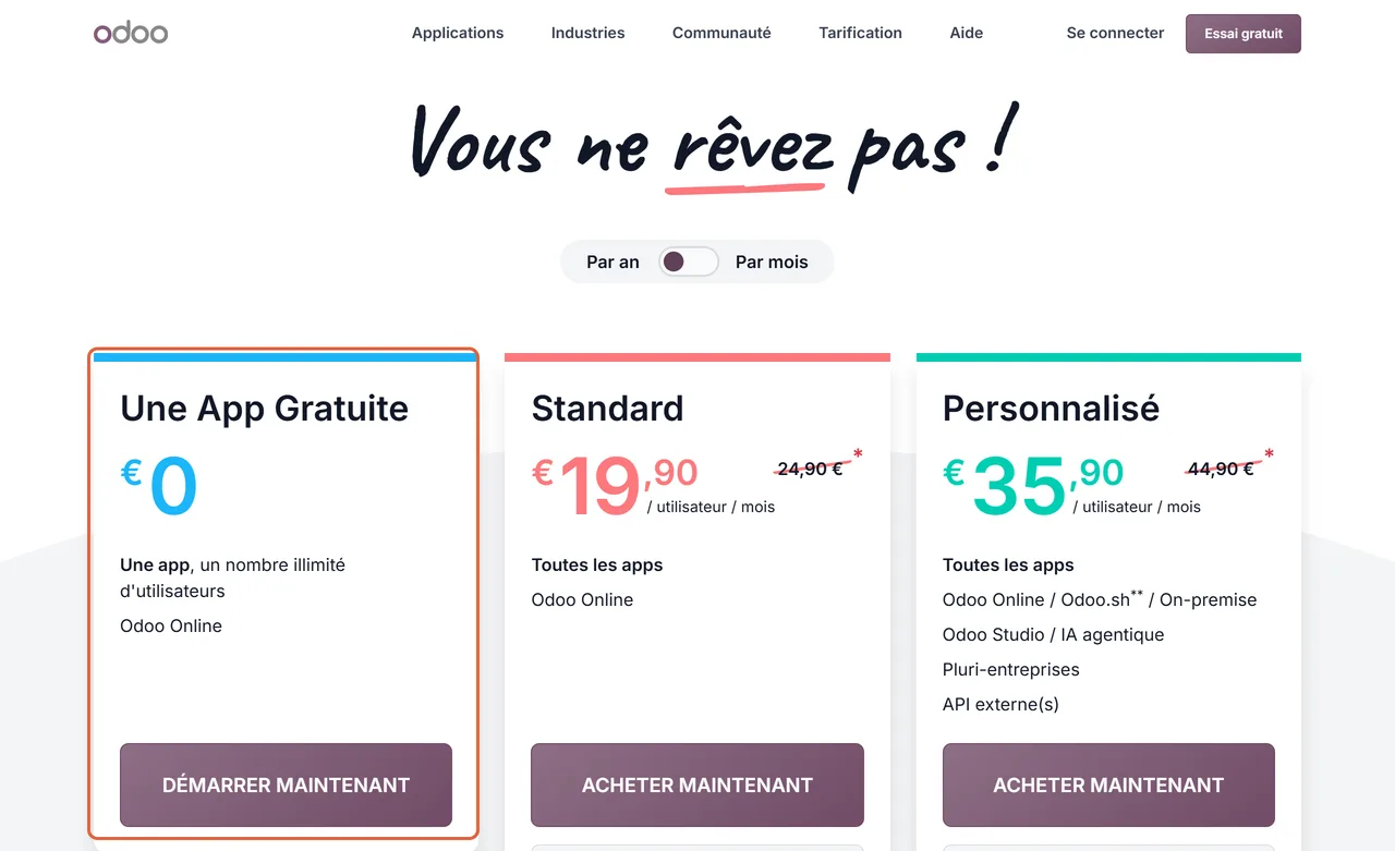 Page des tarifs d'Odoo : la carte Une App Gratuite à 0 €, une app avec un nombre illimité d'utilisateurs sur Odoo Online, est encadrée à gauche des formules Standard et Personnalisé